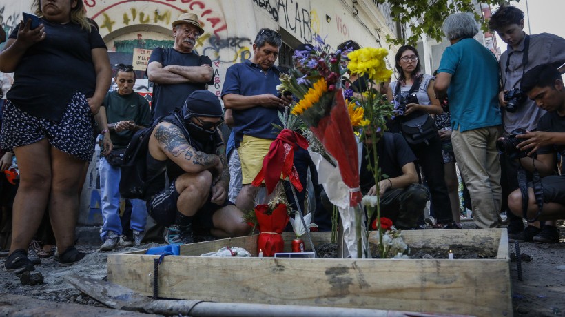 Confirman la identidad de hombre que murió el viernes en medio de una manifestación en Plaza Italia