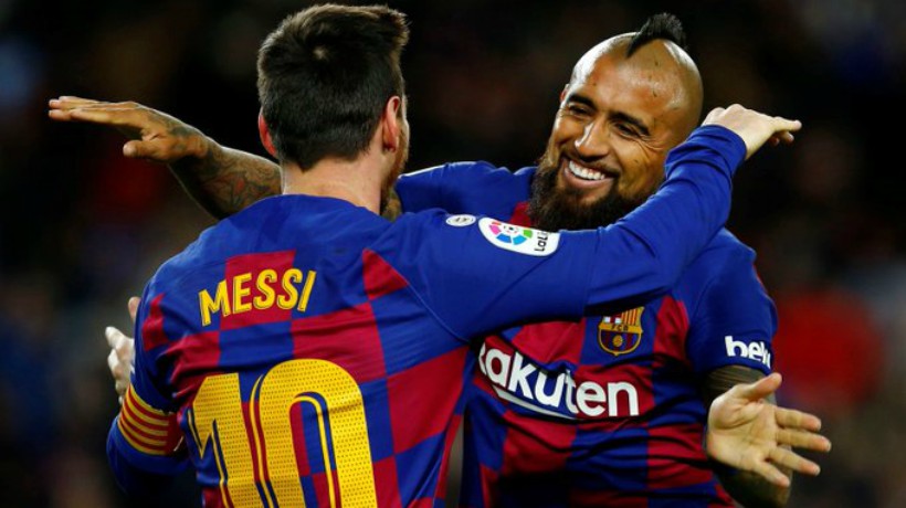 [VIDEO] Vidal asistió de taco a Messi en el único gol en la victoria del Barcelona ante el Granada