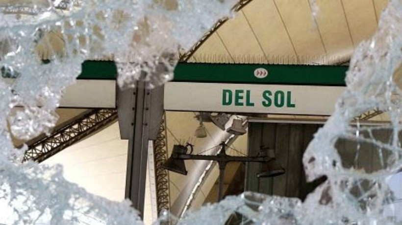 Detuvieron a dos presuntos involucrados en robos y daños al interior de estación Del Sol