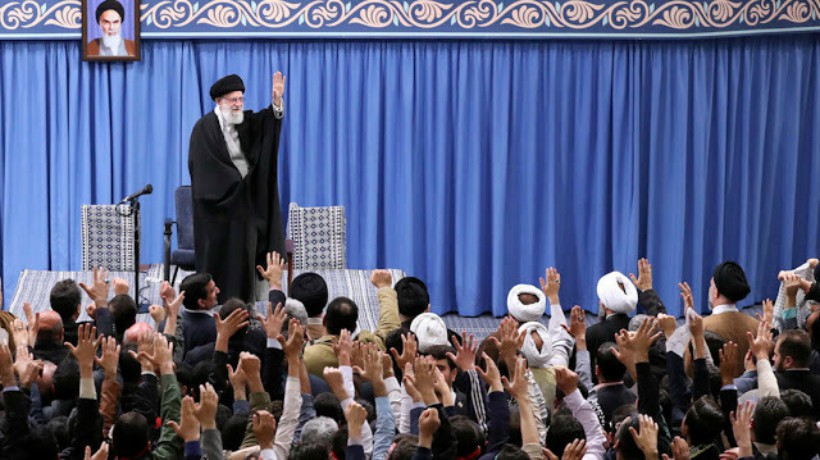 Ayatolá Ali Jamenei: Irán debe hacerse fuerte 