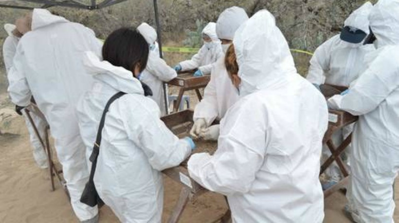 Hayan dos nuevas fosas comunes en México: 16 cuerpos en una y al menos 3 kilos de fragmentos óseos en otra