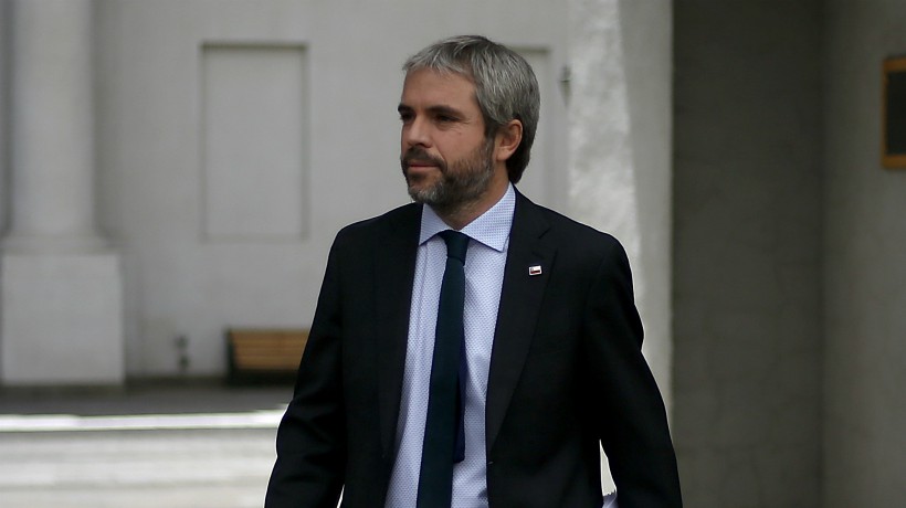 RD inició proceso para acusar constitucionalmente al ministro Gonzalo Blumel
