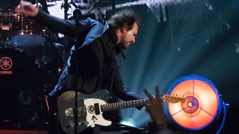 Pearl Jam pospone primera parte de su gira por coronavirus
