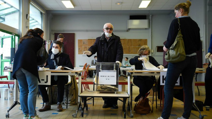 Francia realiza elecciones nacionales a pesar de restricciones por el Covid-19