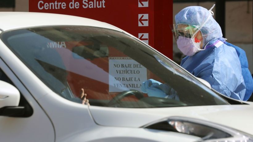 España alcanza un máximo en muertes diarias, con 838 fallecidos y llega a los 78.797 contagios