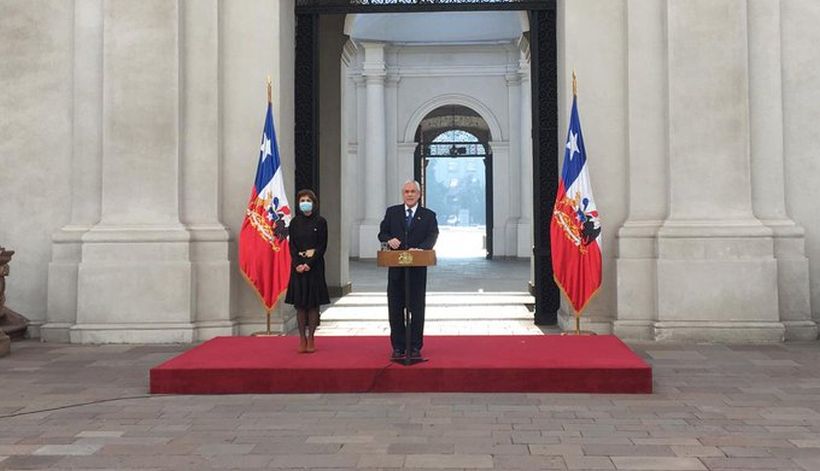 Presidente Piñera e histórica contracción económica: 
