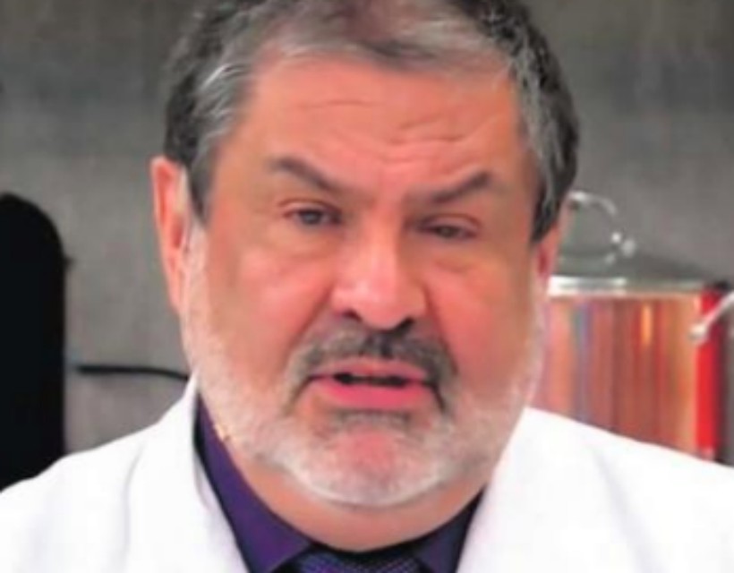 Dr. Molina se enteró al aire de la muerte de su cuñada por Covid