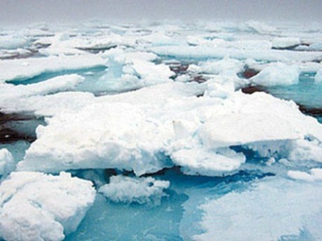 Rusia investiga reportes de agua contaminada en el Ártico