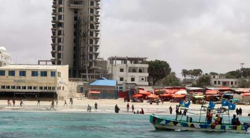 Ataque y asedio de extremistas a hotel en Somalia dejó 15 muertos
