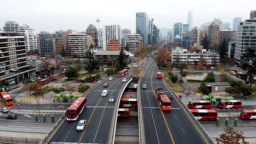 Informan cambios en la operación del sistema de transporte público de Santiago