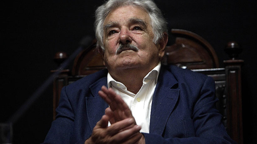 Pepe Mujica concretó renuncia al Senado: 