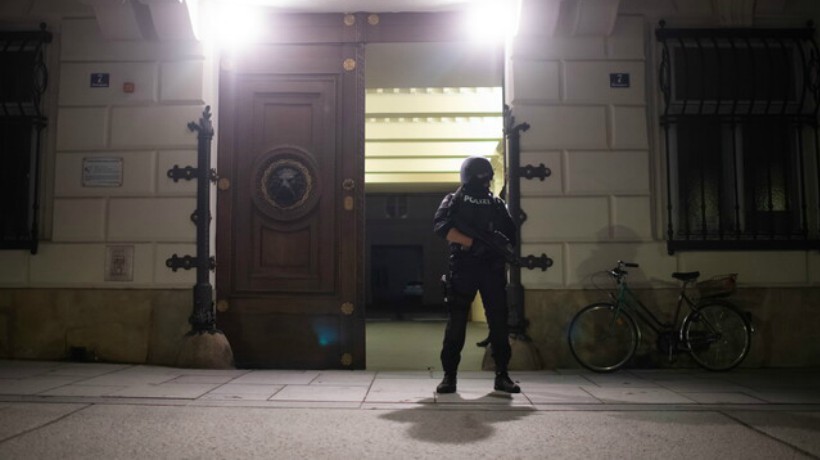Sospechoso de ataque en Viena tenía una condena previa por terrorismo