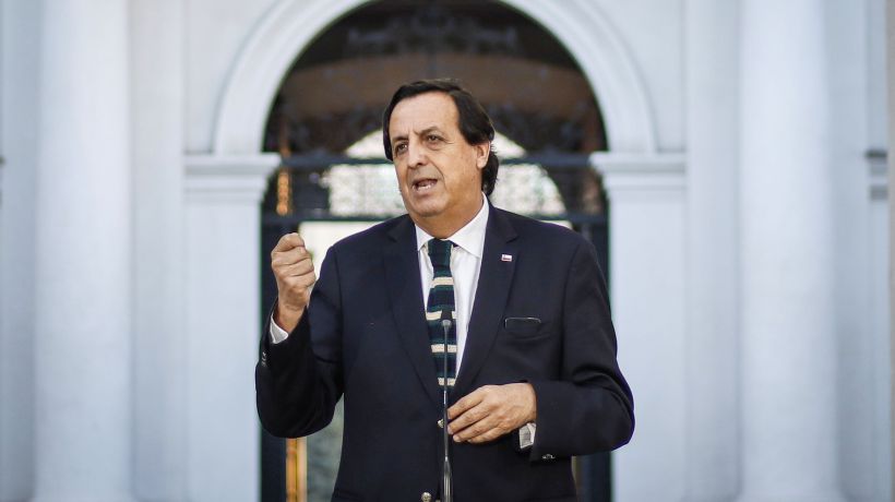 Víctor Pérez renunció al cargo de ministro del Interior tras aprobación de admisibilidad de acusación en su contra