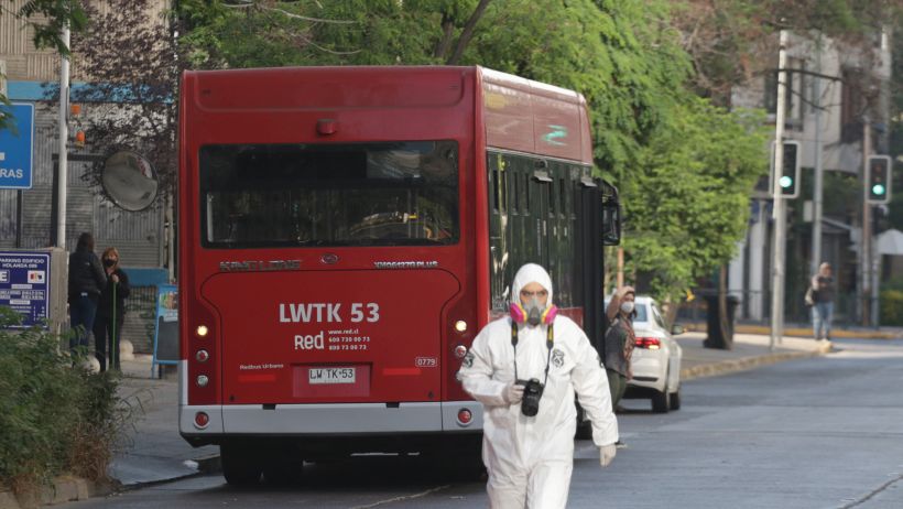 Ciclista murió atropellada por bus del transporte público en Providencia