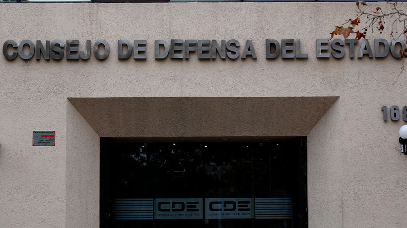 CDE se querella contra esposa de Fuente-Alba por lavado de activos: 