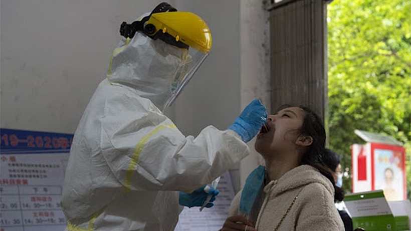 Tres casos de transmisión local de coronavirus provocan testeos masivos en China