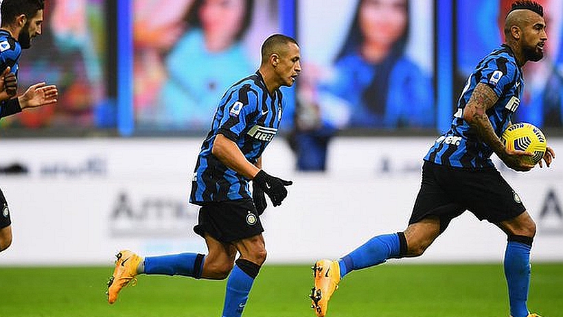 Vidal, Alexis y Medel fueron titulares en triunfo de Inter sobre Bologna