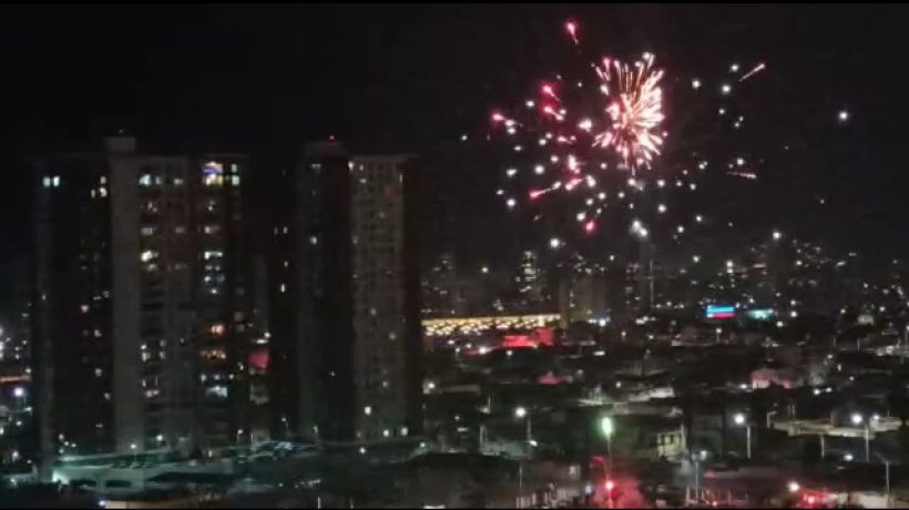 Video Con Fuegos Artificiales Y Mucha Fe Iquiqueños Recibieron A La Virgen Del Carmen De La Tirana 