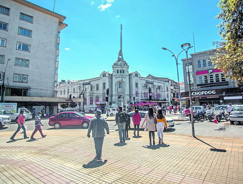 Osorno: trabajadores de retail señalan que están sobrepasados por baja cantidad de personal Osorno: trabajadores de retail señalan que están sobrepasados por baja cantidad de personal