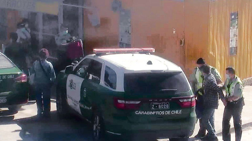 Cámaras acusaron a ladrón que robó trajes de baño en una tienda en El Quisco