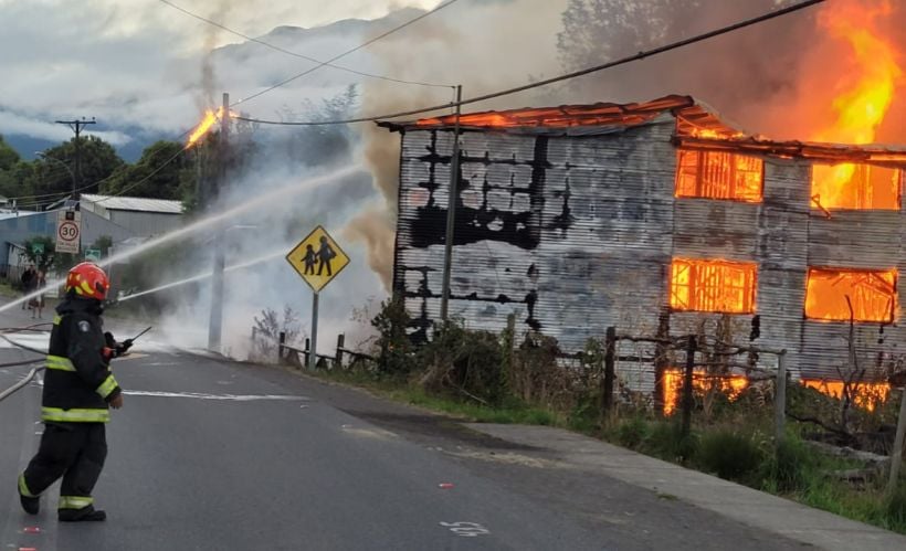 Un incendio destruyó una vivienda en construcción en Coñaripe
