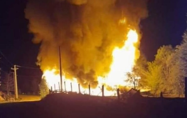 Destruyen una cabaña y casa en ataque incendiario registrado en  Curacautín