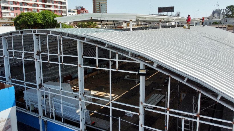 Un 55% de avance presentan obras de mejoramiento en Gimnasio Guibaldo Ormazábal de Antofagasta