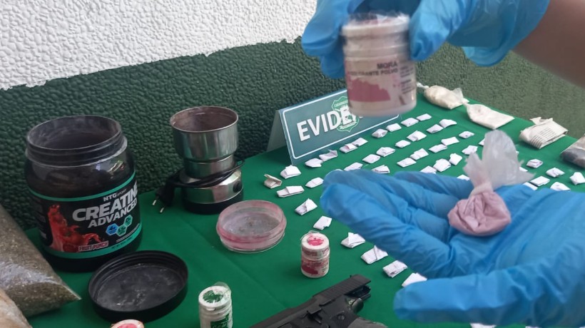 Carabineros del OS7 desbarata tres focos de tráfico de droga en poblaciones de Antofagasta