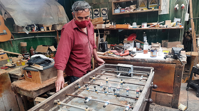 Interno de la cárcel de Limache se dedica a reparar taca tacas