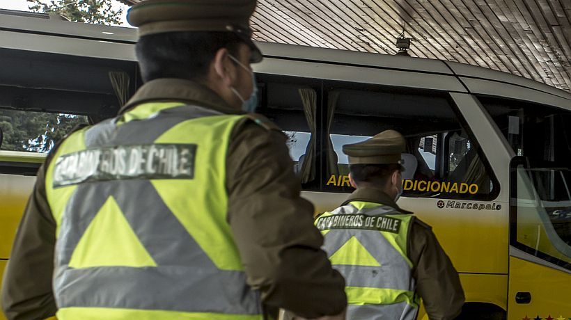 Por fuerte olor descubren a joven que fumaba cigarrillo de marihuana en Terminal de Osorno