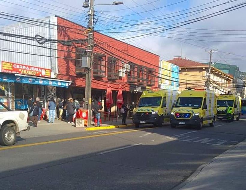 Dos personas resultaron con quemaduras y 15 fueron evacuadas por explosión de gas en restaurante de Valdivia
