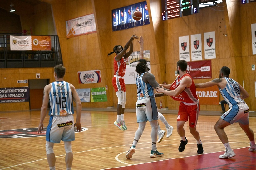Deportivo Valdivia derrotó 82-69 a Ancud y se consolida en la parte alta de tabla de posiciones de la Liga Nacional de Básquetbol Deportivo Valdivia derrotó 82-69 a Ancud y se consolida en la parte alta de tabla de posiciones de la Liga Nacional de Básquetbol