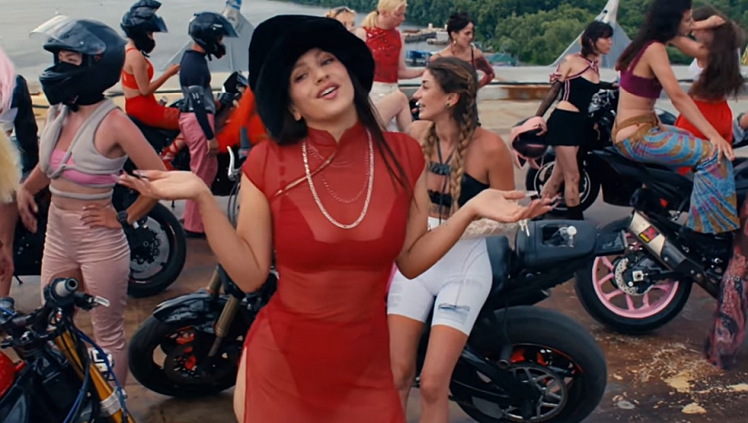 "Motomami World Tour": Rosalía se presentará el 28 de agosto en Chile