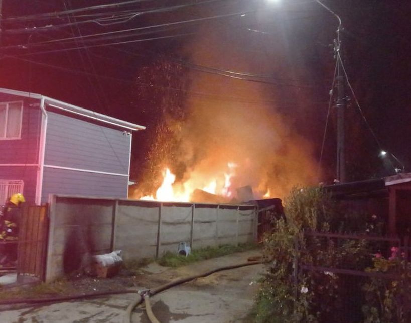 Valdivia: Un incendio destruye una vivienda en Las Ánimas