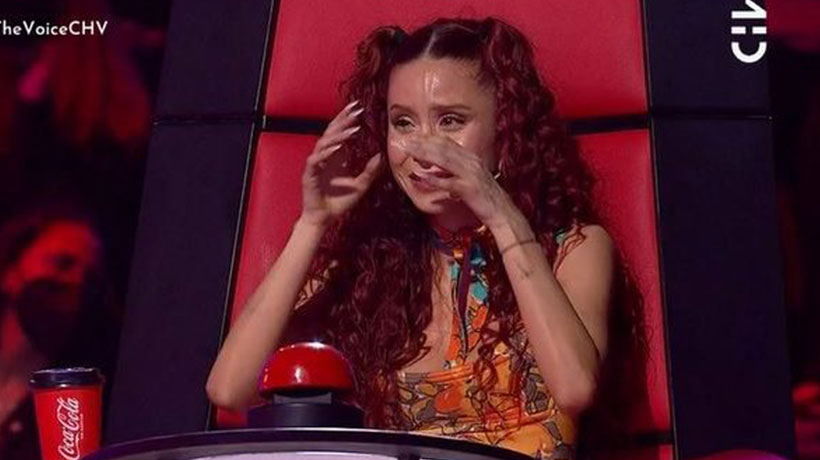 "Me pasó algo muy heavy": Cami Gallardo se emocionó hasta las lágrimas en presentación de The Voice Chile