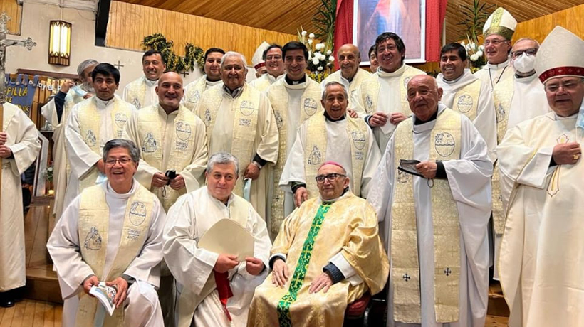 Obispo Ysern celebró en Ancud 50 años de trabajo episcopal junto al pueblo
