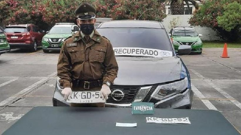 Detienen a individuos en Iquique a bordo de vehículo robado en la Región Metropolitana