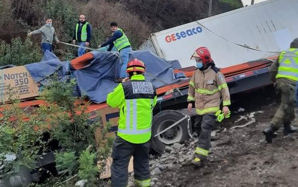 Colisión múltiple en Lautaro deja a una víctima fatal y tres lesionados