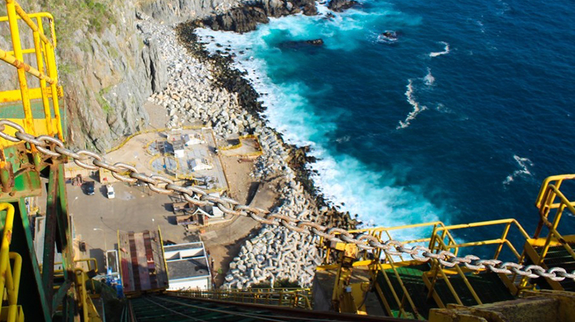 Esval reitera cumplimiento de la normativa en el emisario de Loma Larga
