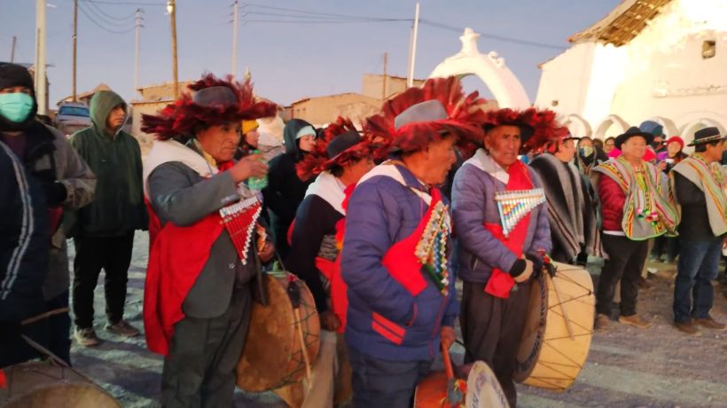 [GALERíA] Con masiva asistencia de turistas se celebró el Machaq Mara 5530 en Colchane