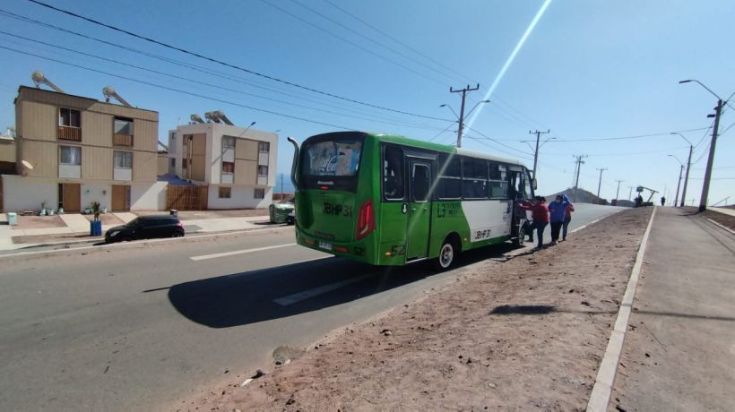 Aumentan frecuencia de microbuses con destino a Alto Playa Blanca en Iquique Aumentan frecuencia de microbuses con destino a Alto Playa Blanca en Iquique