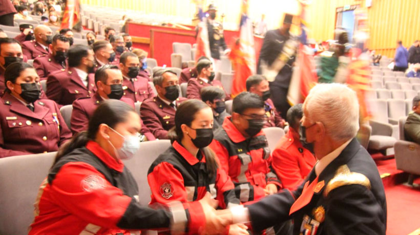 Arica: Con reconocimiento por su servicio conmemoran el día nacional del bombero