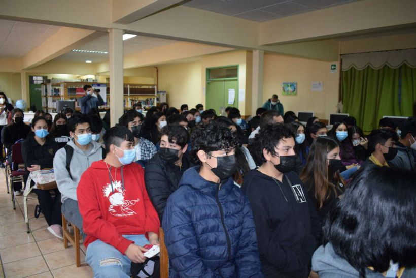 Liceo Rodulfo Amando Philippi de Paillaco implementa preuniversitario gratuito para sus estudiantes