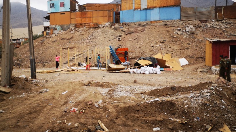 Nuevo desalojo de terrenos se concretó en Antofagasta: Esta vez fueron tomas en sector de Los Arenales y Población René Schneider