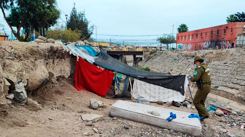 Arica: Retiran carpas irregulares en cercanías de la Galería Comercial San José Arica: Retiran carpas irregulares en cercanías de la Galería Comercial San José