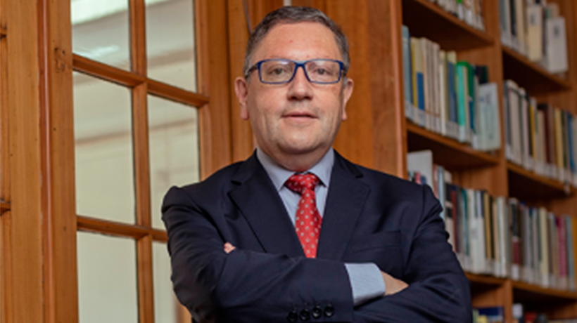 Esta jornada asume el nuevo nuevo rector de la Pontificia Universidad Católica de Valparaíso