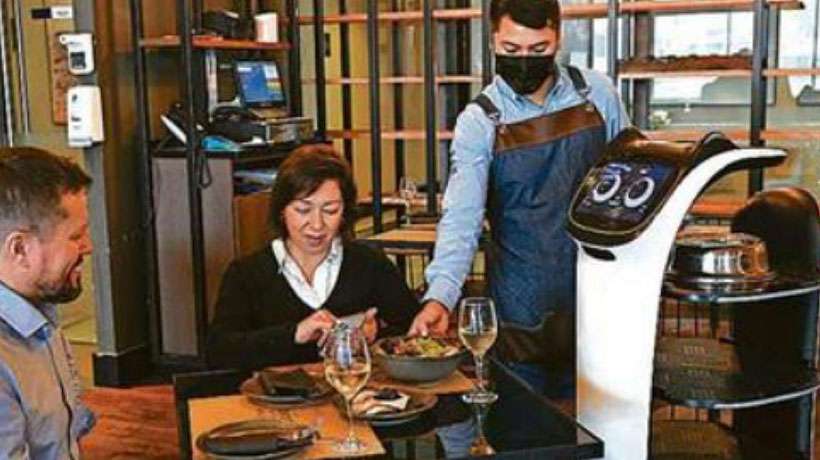 Robots meseros llegan a Viña para revolucionar el servicio de atención en restaurantes