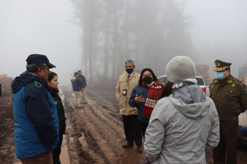 Delegada presidencial de Los Ríos condena ataque incendiario en Punucapa y confirmó disposición de ayuda a víctimas Delegada presidencial de Los Ríos condena ataque incendiario en Punucapa y confirmó disposición de ayuda a víctimas