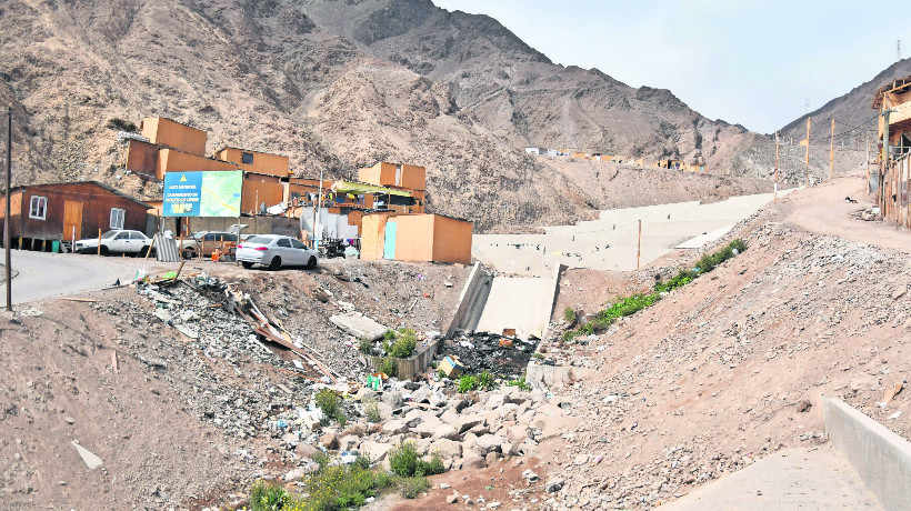 Municipalidad de Antofagasta recibe un nuevo plan de evacuación ante aluviones Municipalidad de Antofagasta recibe un nuevo plan de evacuación ante aluviones