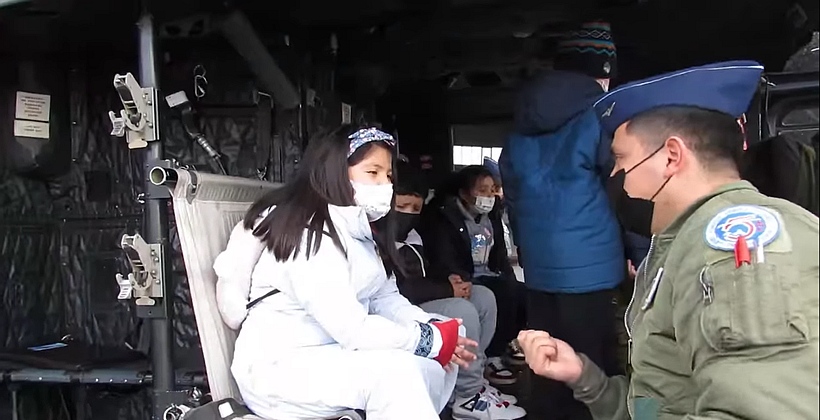 Estudiantes puertomontinos visitaron dependencias de la Base Aérea El Tepual